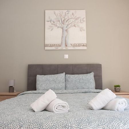 Newly Renovated Flat 500M From Subway Station Apartment Athens Exterior photo